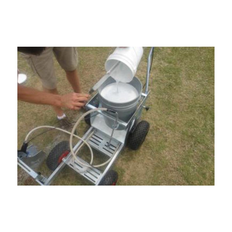 Pour clean rinse thin water spray field marking paint.