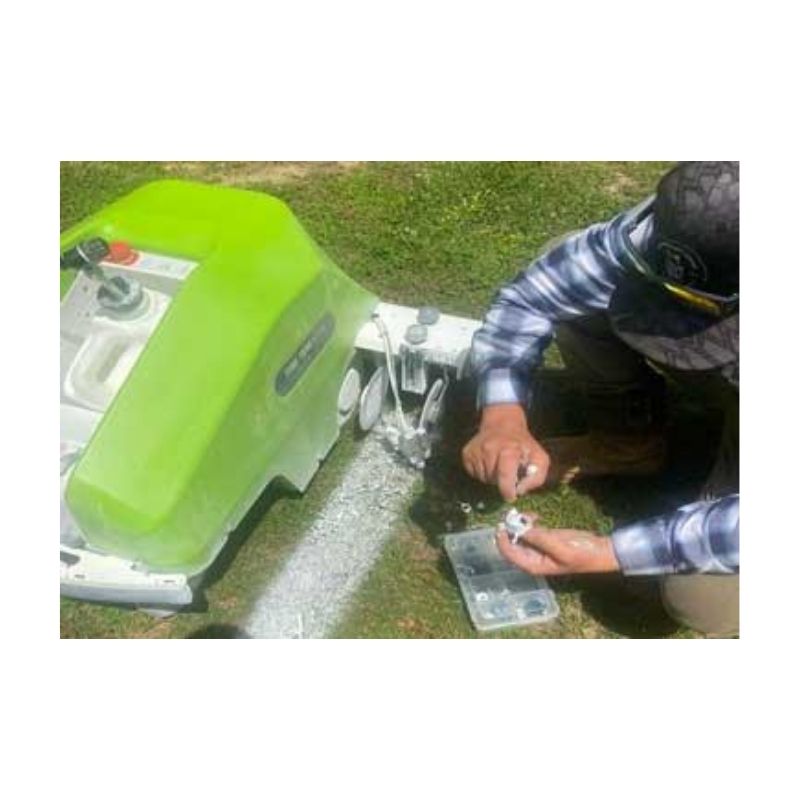 Field marking robots turf tank swozi mobile robot concentrate marking paint white.
