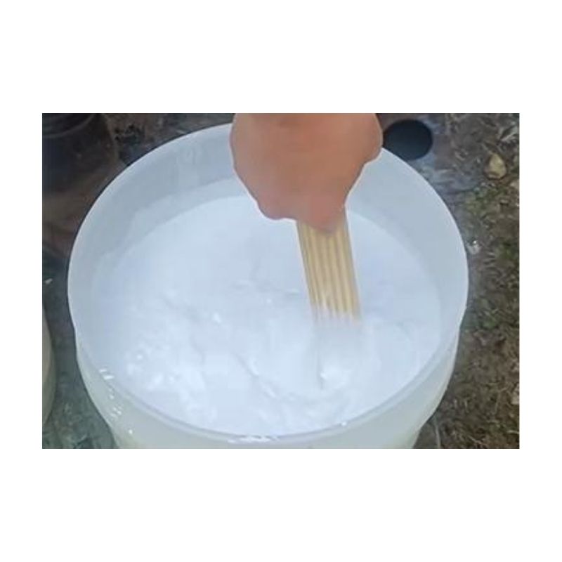 mixing of the robot paint concentrate with water