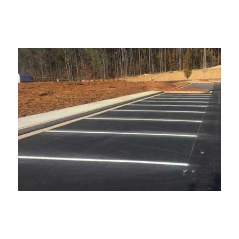 Curbside Landscaping With Mulch And Painted Edge